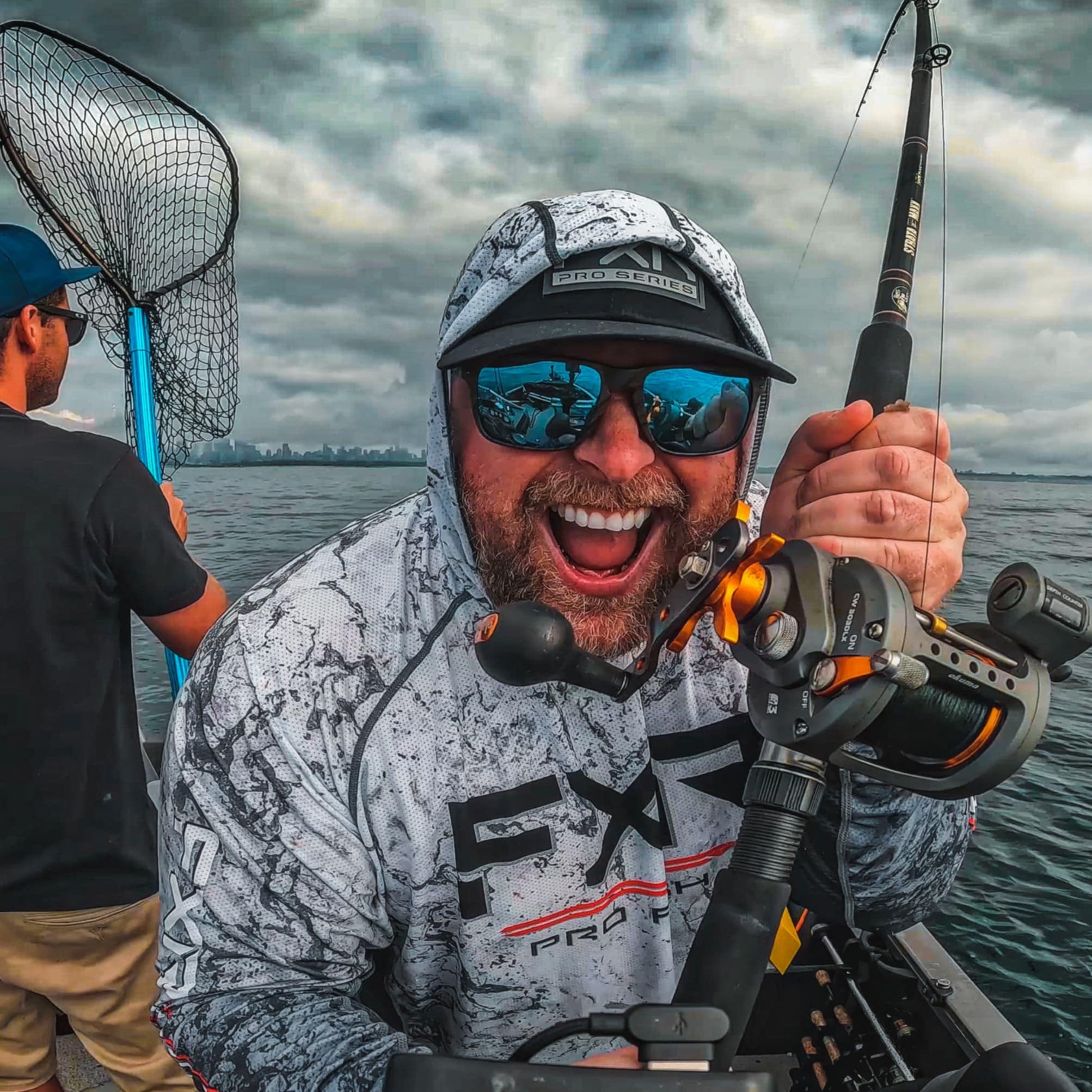 加拿大 FoxFishing4K 的 Kevin Fox 使用 Seavu 拍摄 4K 分辨率的水下影像